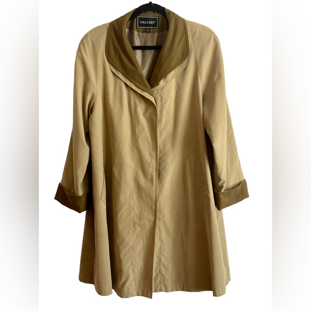 Gallery Rain Coat / Trench Coat